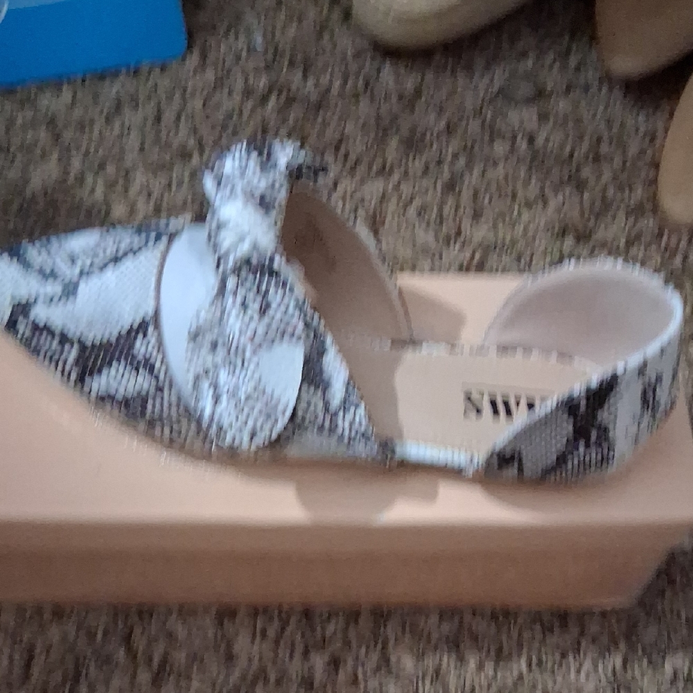 Stylish AMS Snake Print Women's Shoes Size 8 And 1/2